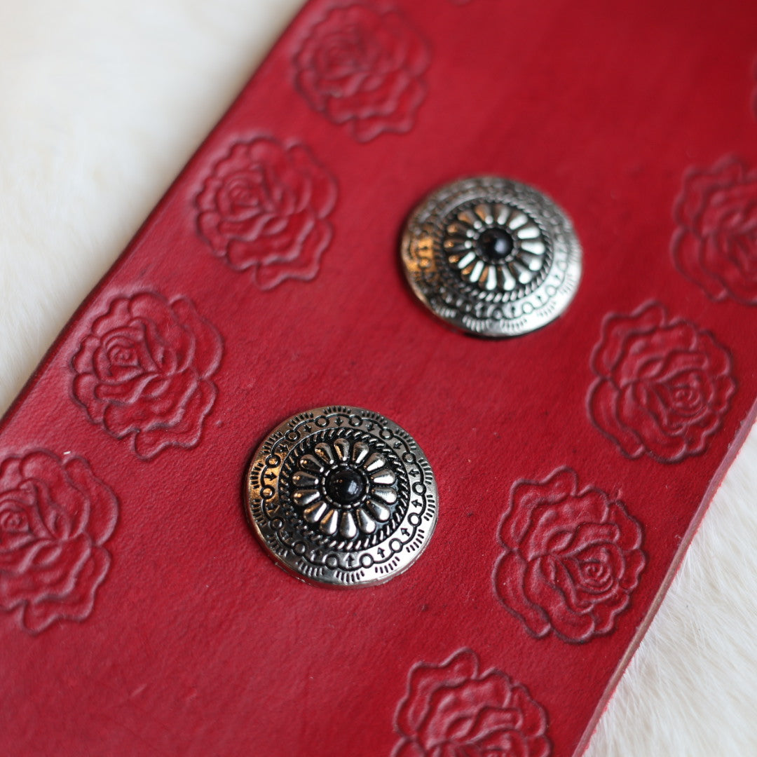 Iskotew Pahkekin 38" Rose Stamped Leather Belt