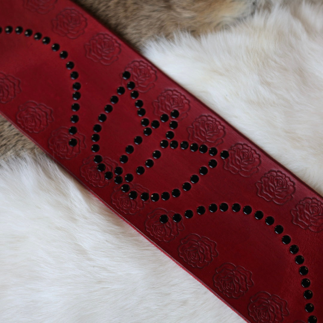 Iskotew Pahkekin 38" Rose Stamped Leather Belt