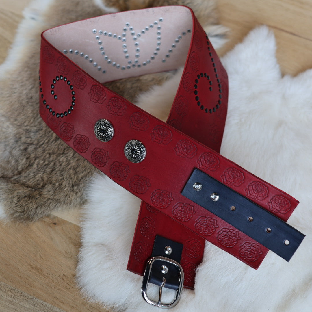 Iskotew Pahkekin 38" Rose Stamped Leather Belt