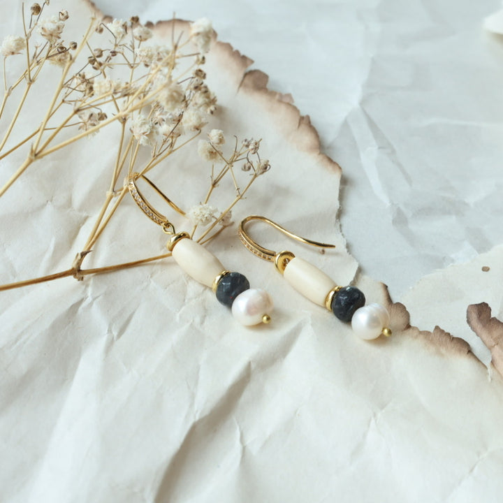 TLee Beads Clutching My Pearls Set