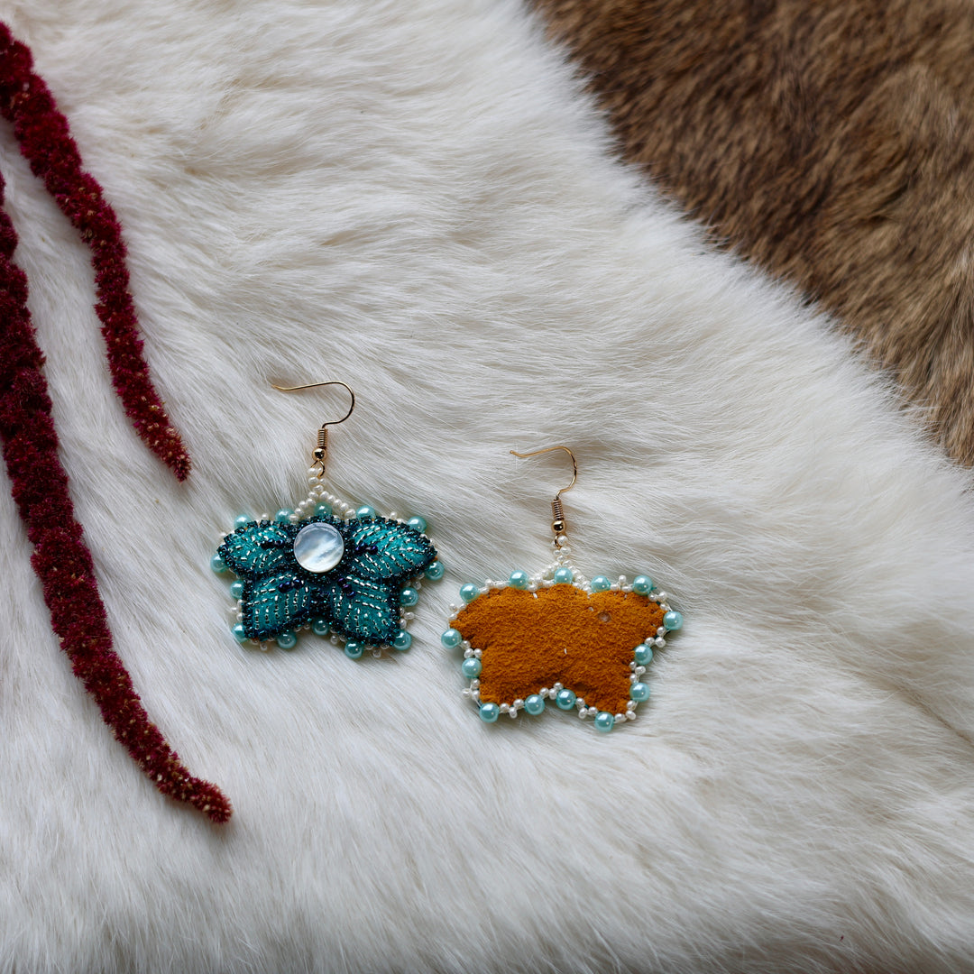 Mercedes G. Petite Teal Raised Half Floral Earrings