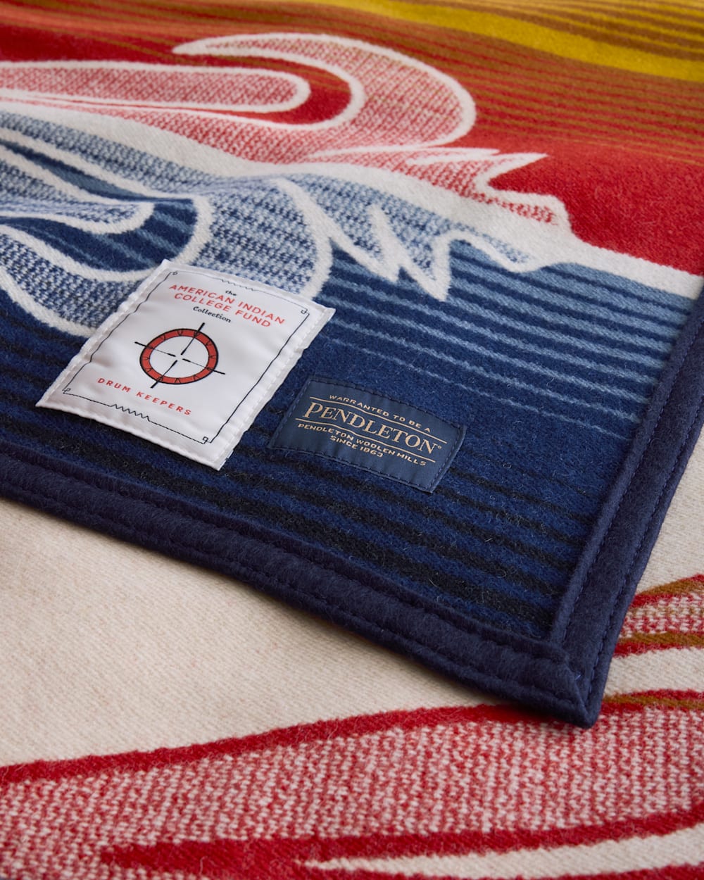 Pendleton Jacquard Robe Drum Keepers Twin Blanket
