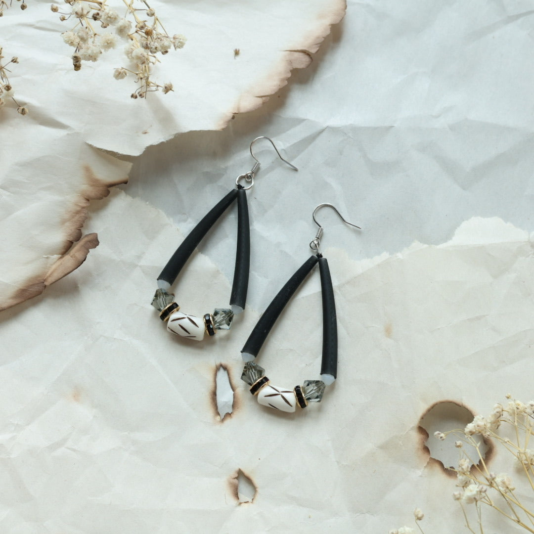 TLee Beads Simple Dentalium Earrings