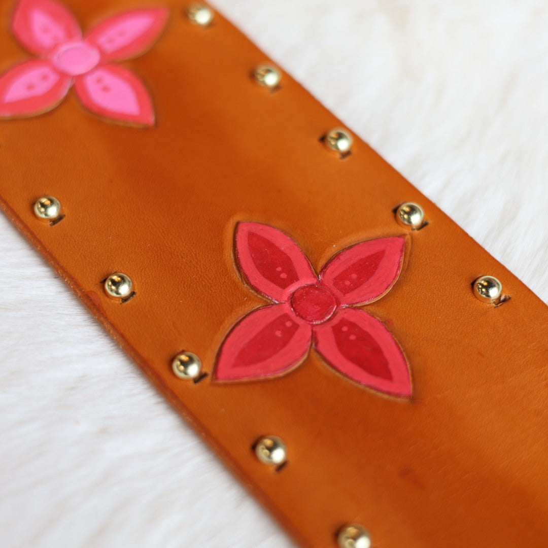 Iskotew Pahkekin Children's 26" Floral Painted Leather Belt