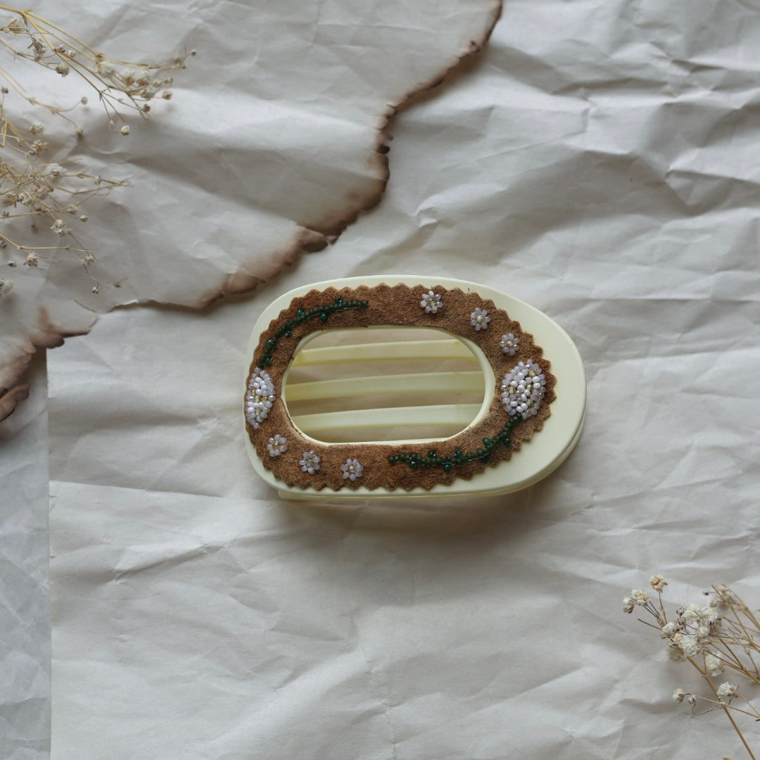 TLee Beads Beaded Flat Claw Clip