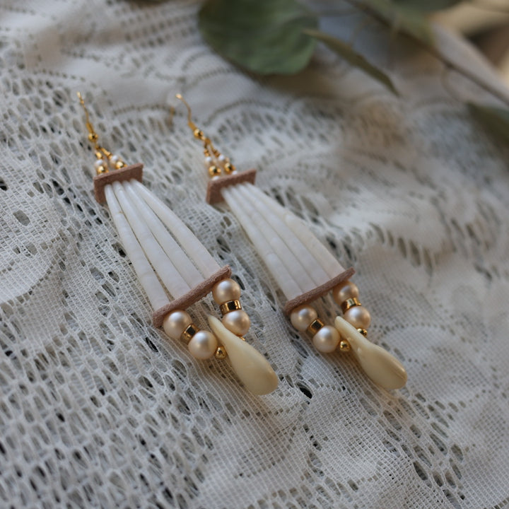 Prairie Sage Beadwork Pearl & Imitation Elk Ivory Set