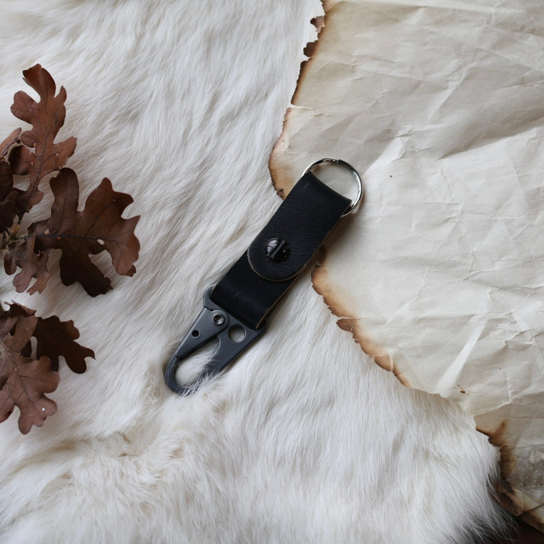 1885 Leather Co. Leather Rifle Clip Keychain