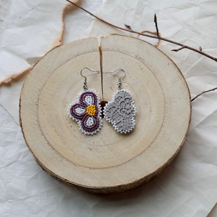 Windy North Designs Mauve Floral Beaded Necklace & Earrings