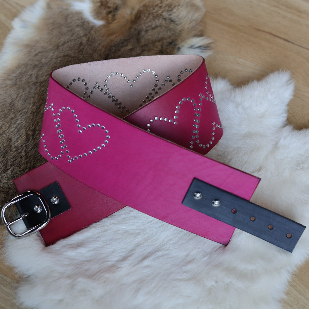 Iskotew Pahkekin 34" Heart Pink Leather Belt