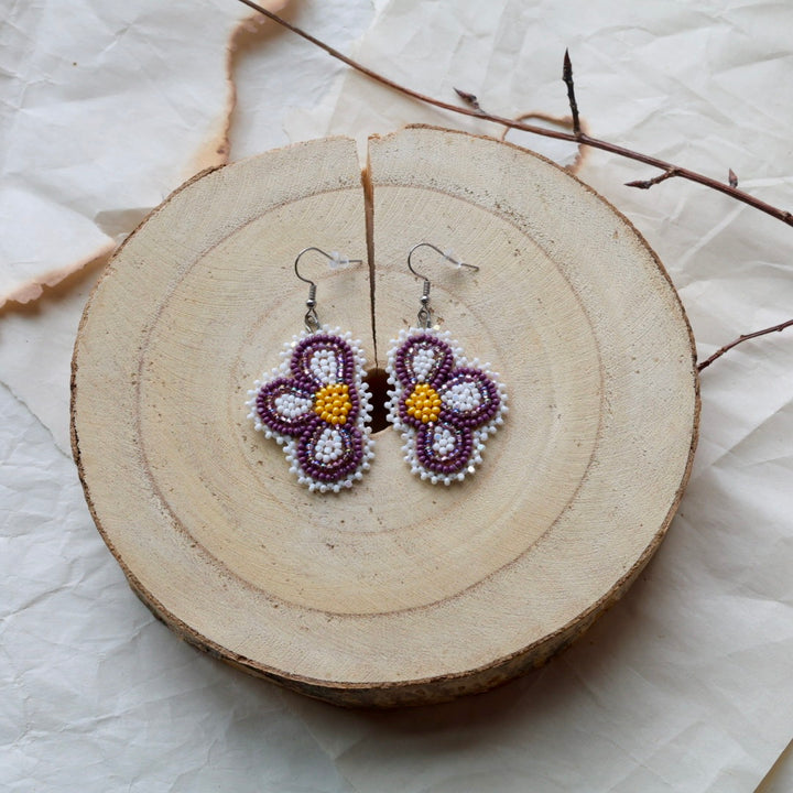 Windy North Designs Mauve Floral Beaded Necklace & Earrings