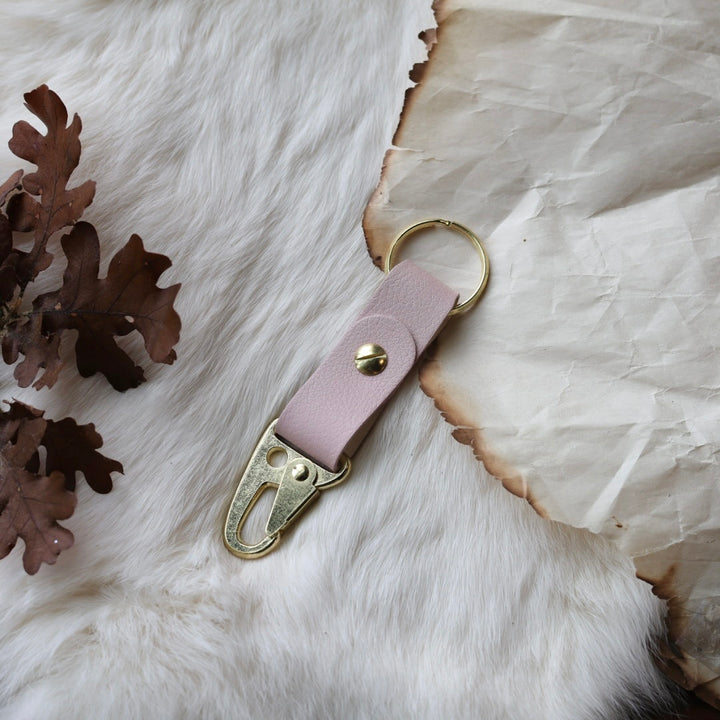 1885 Leather Co. Leather Rifle Clip Keychain