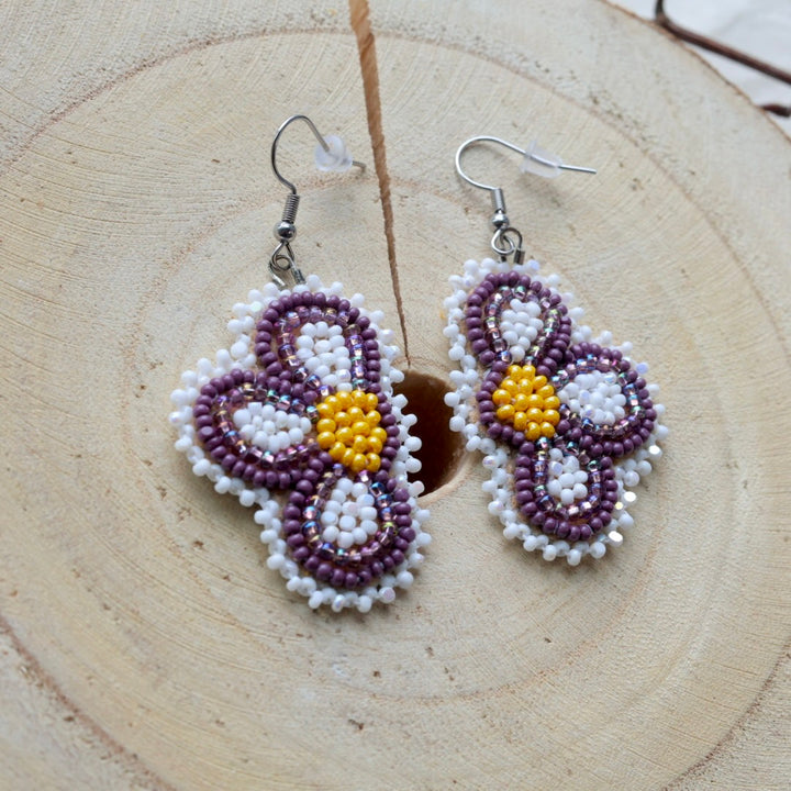 Windy North Designs Mauve Floral Beaded Necklace & Earrings