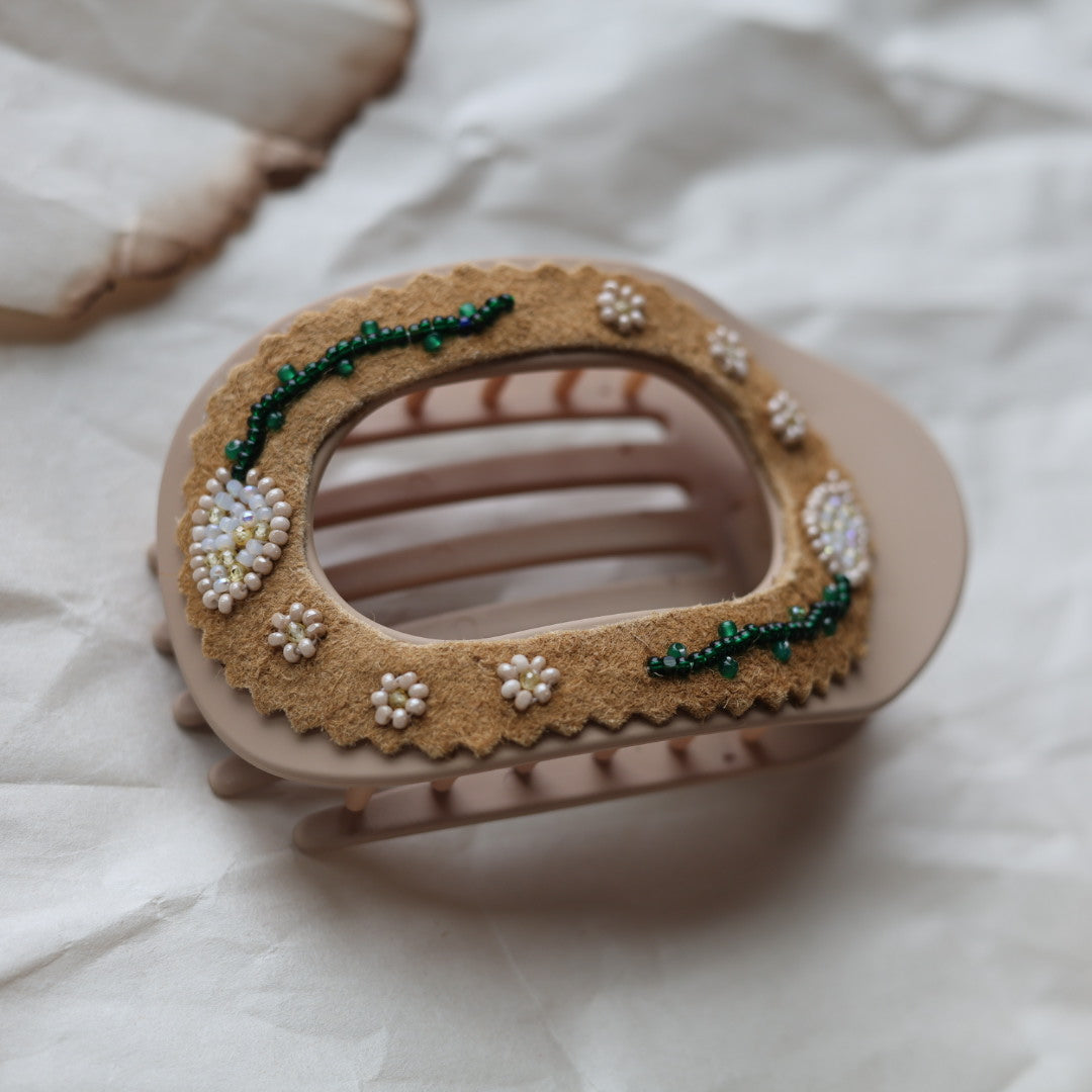 TLee Beads Beaded Flat Claw Clip