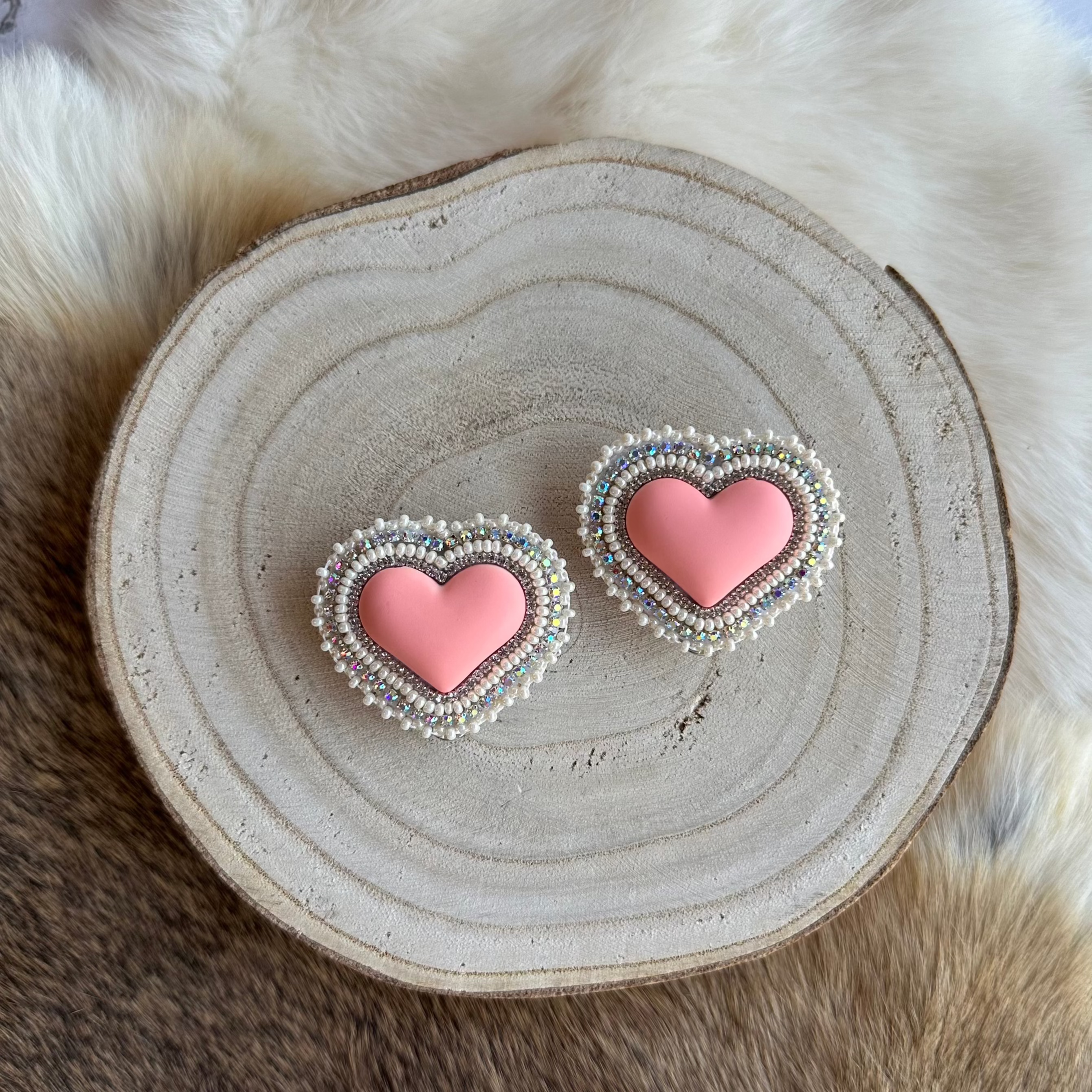 Tashina P. Beaded Heart Earrings – Wanuskewin Collective