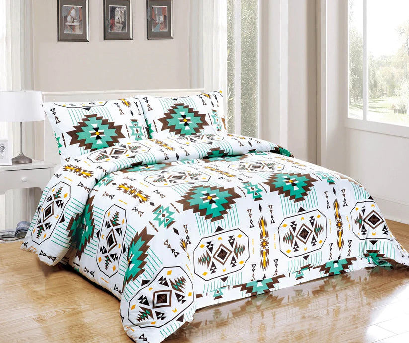Keya Sherpa Lined Comforter Set Aztec White