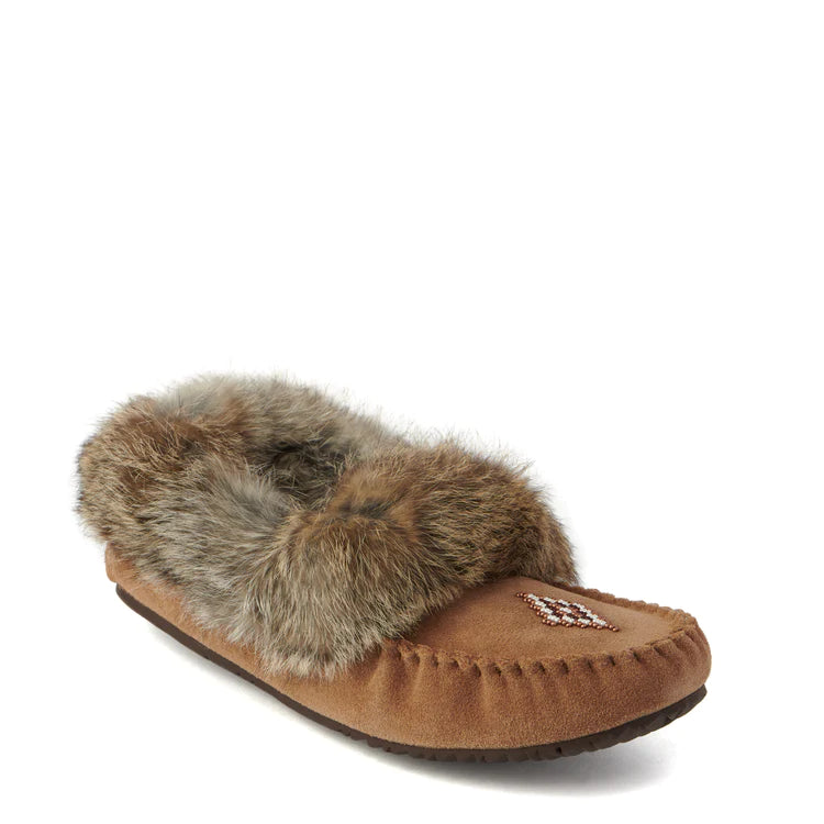 Manitobah mukluks street deals moccasin