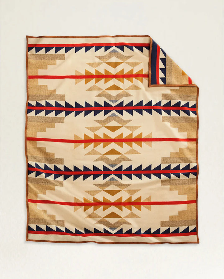Pendleton Jacquard Unnapped Robe Medicine Bow Blanket