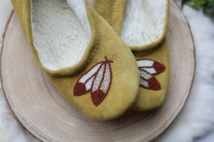 T.Sullivan Size 9 Women Feathers Ballerina Slippers