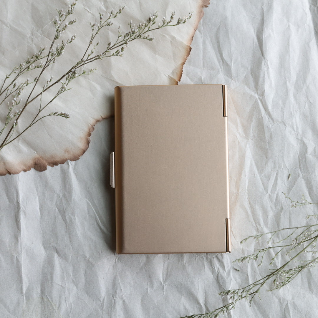 TLee Beads Fireweed Beaded Card Holder