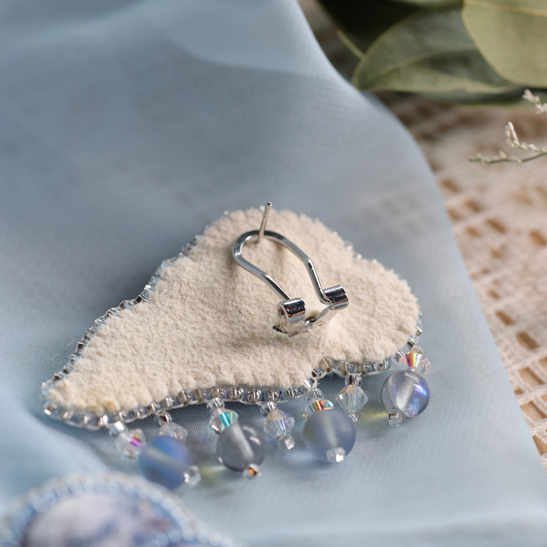 April Beadmaster Lii Rasaad Caribou Tufted Cloud Earrings