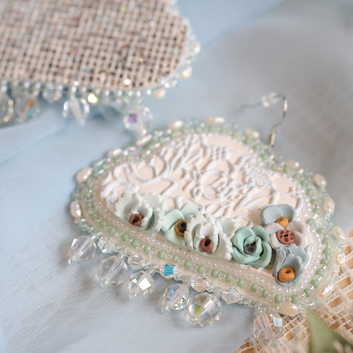 April Beadmaster Prairie Moon Clay