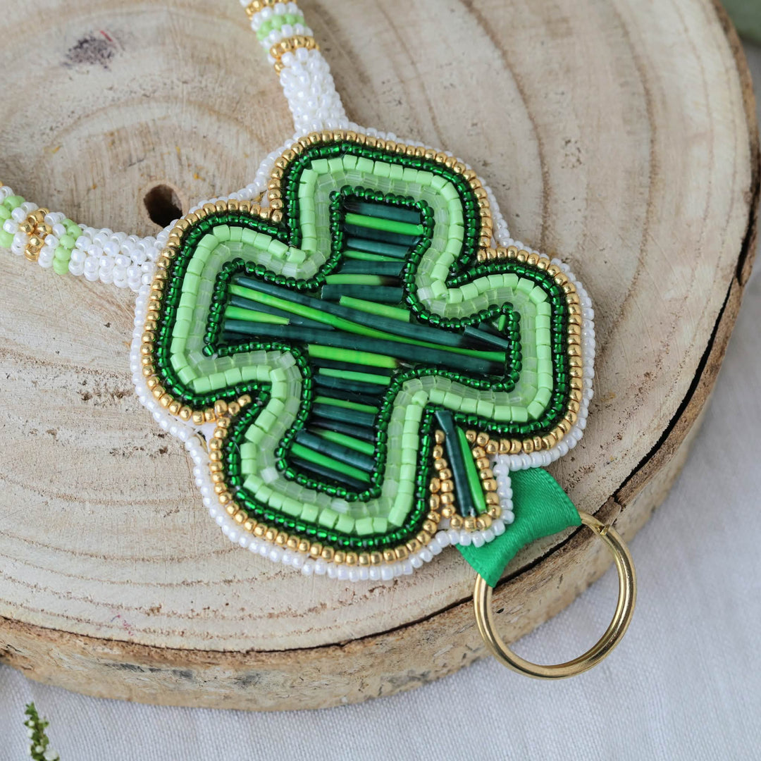 March Beadmaster Sophie's Creations Quill Clover Wrist Lanyard