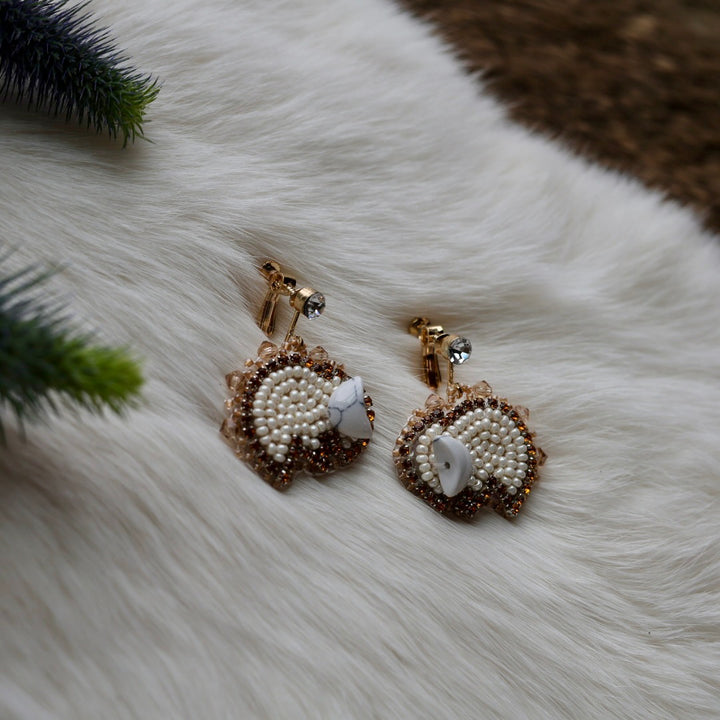 Mercedes G. Mini Bison Beaded Clip-On Earrings