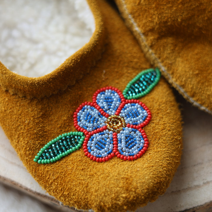 T.Sullivan Size 9 Women Metis Floral Ballerina Slippers
