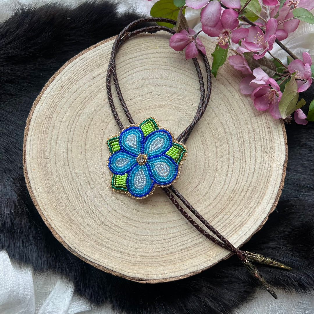 Ironstar Co. 5 Petal Floral Beaded Bolo Tie