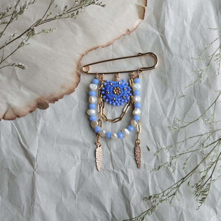 TLee Beads Golden Brooches