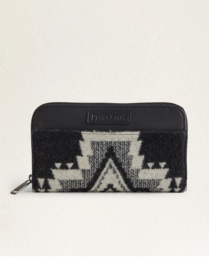 Pendleton Rock Point Continental Zip Wallet