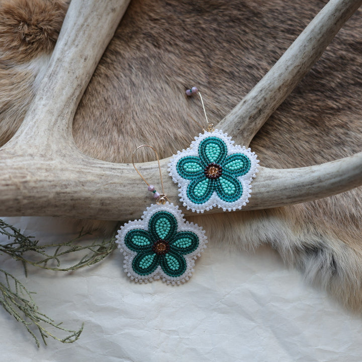 Keegan W. Floral Necklace & Earrings