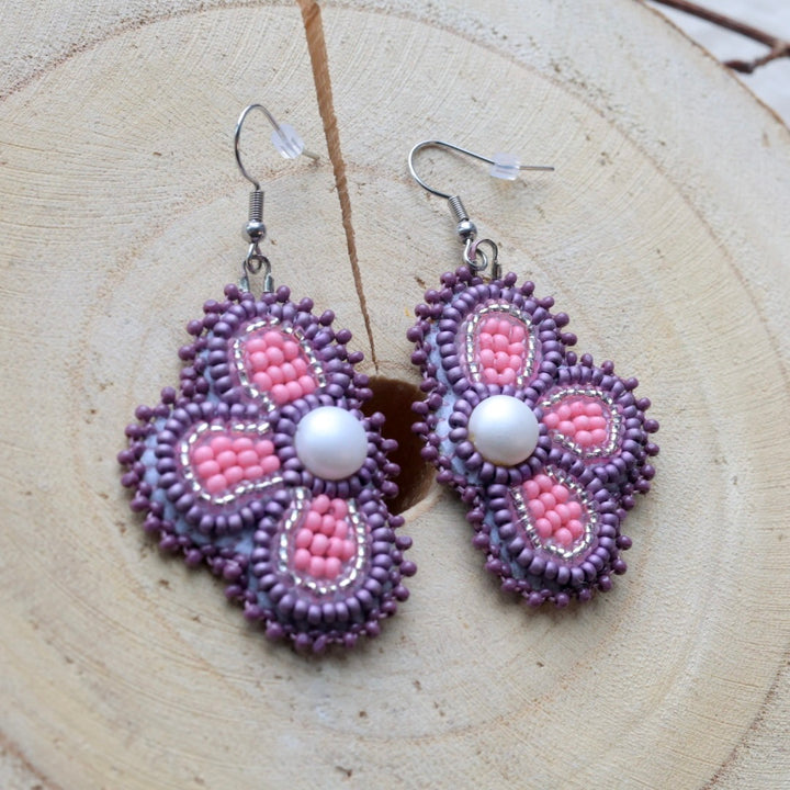 Windy North Designs Pink & Purple Floral Beaded Necklace & Earrings