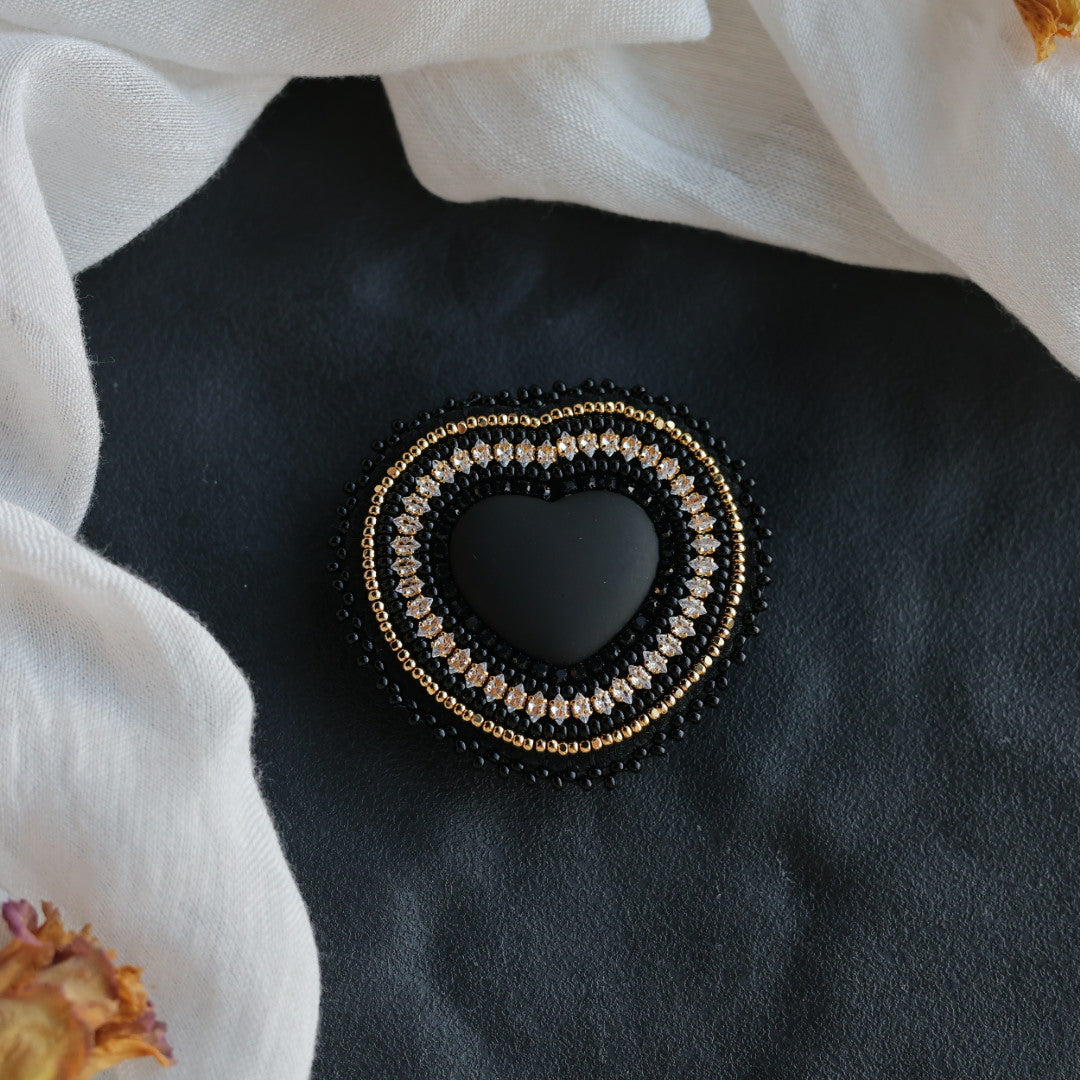 Beth Rose Designs Black Heart Popsocket