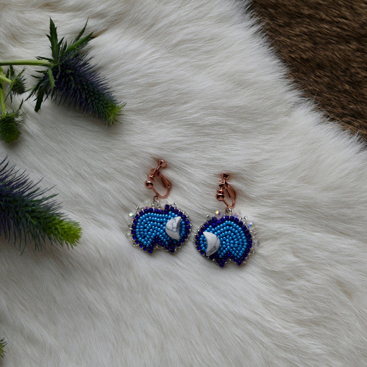 Mercedes G. Mini Bison Beaded Clip-On Earrings