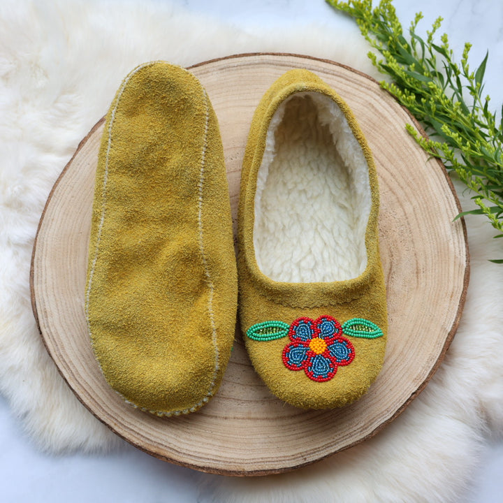 T.Sullivan Size 6 Women Blue & Red Flower Ballerina Slippers