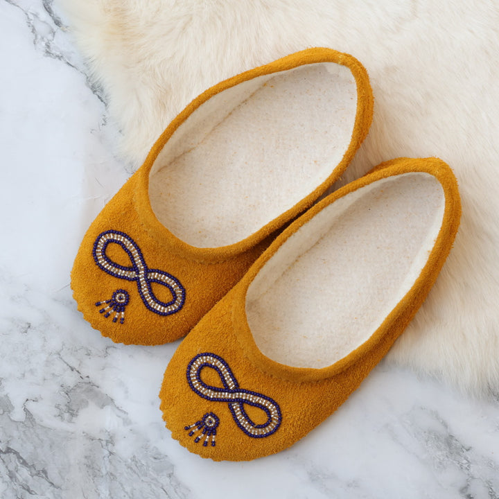 T.Sullivan Size 7 Infinity Ballerina Slippers