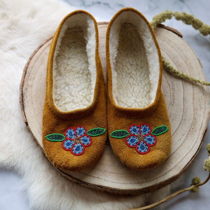 T.Sullivan Size 9 Women Metis Floral Ballerina Slippers