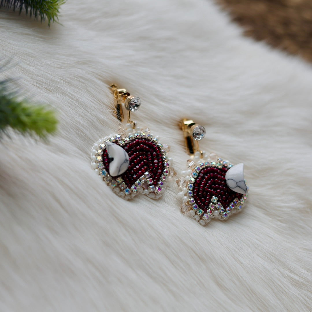 Mercedes G. Mini Bison Beaded Clip-On Earrings