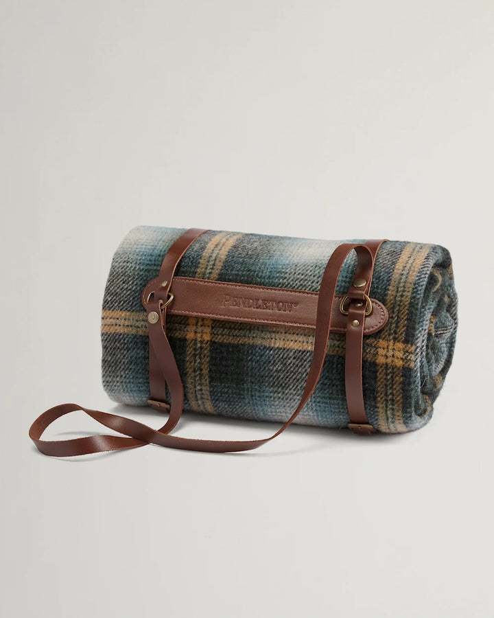 Pendleton Townsend Plaid Motor Robe with Carrier