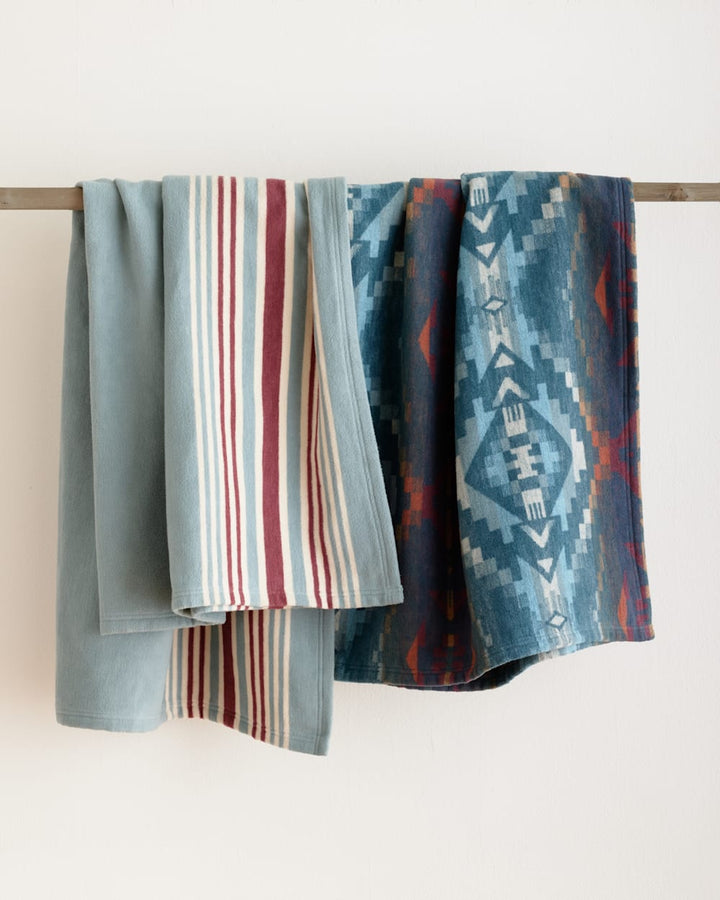 Pendleton Carico Organic Cotton Throw Gift Set