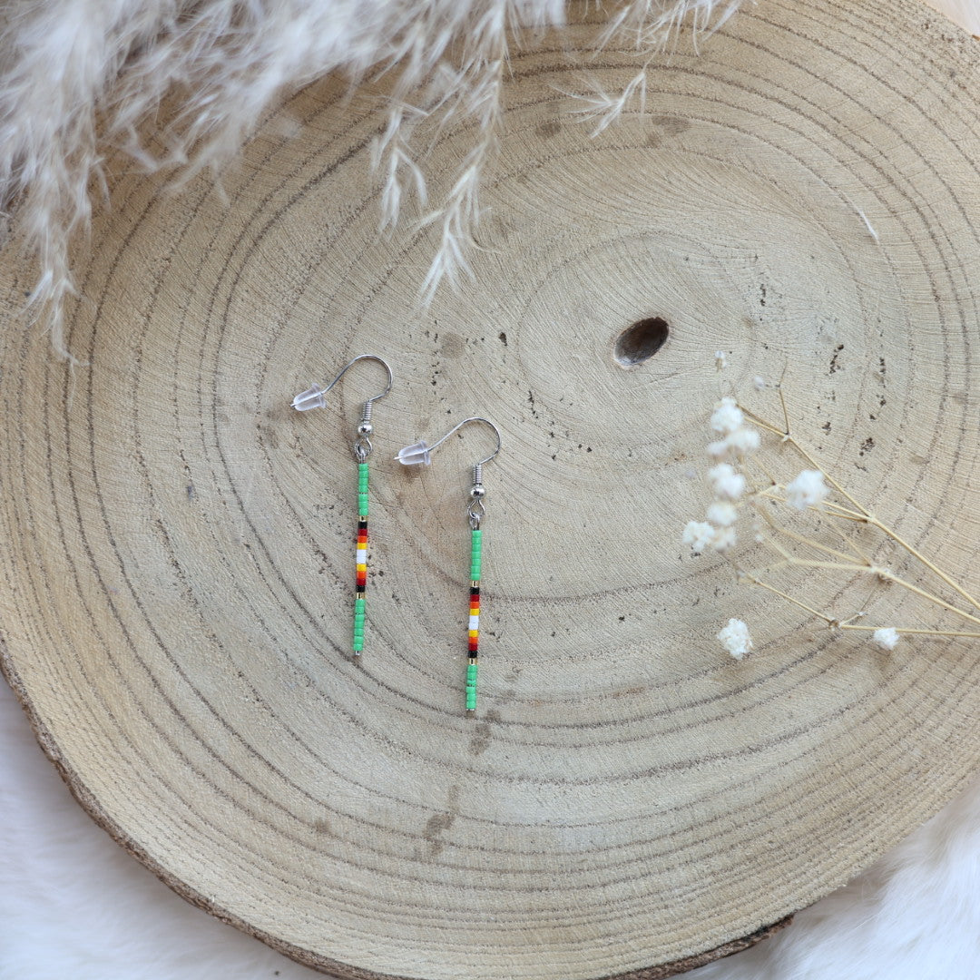 Sophie's Creations Simple Single-Strand Beaded Earrings
