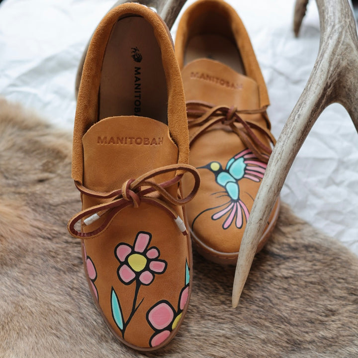 Inchipakwetrust Hummingbird Painted Modern Moccasin