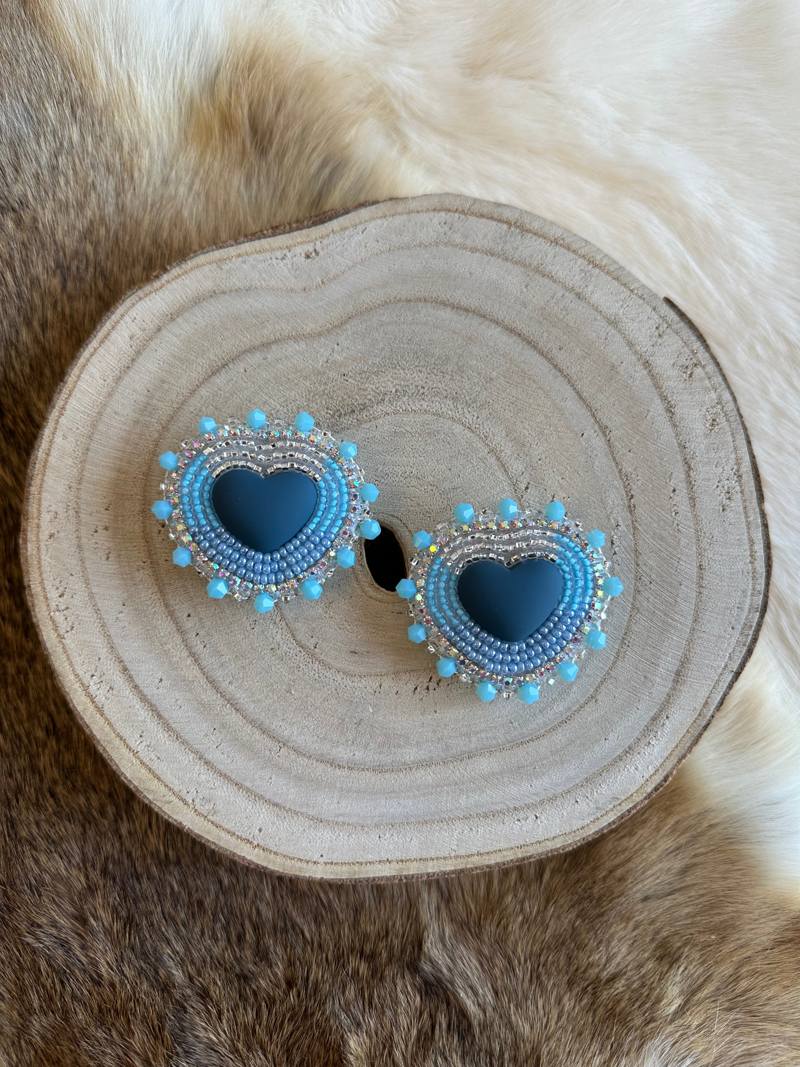 Tashina P. Beaded Heart Earrings – Wanuskewin Collective