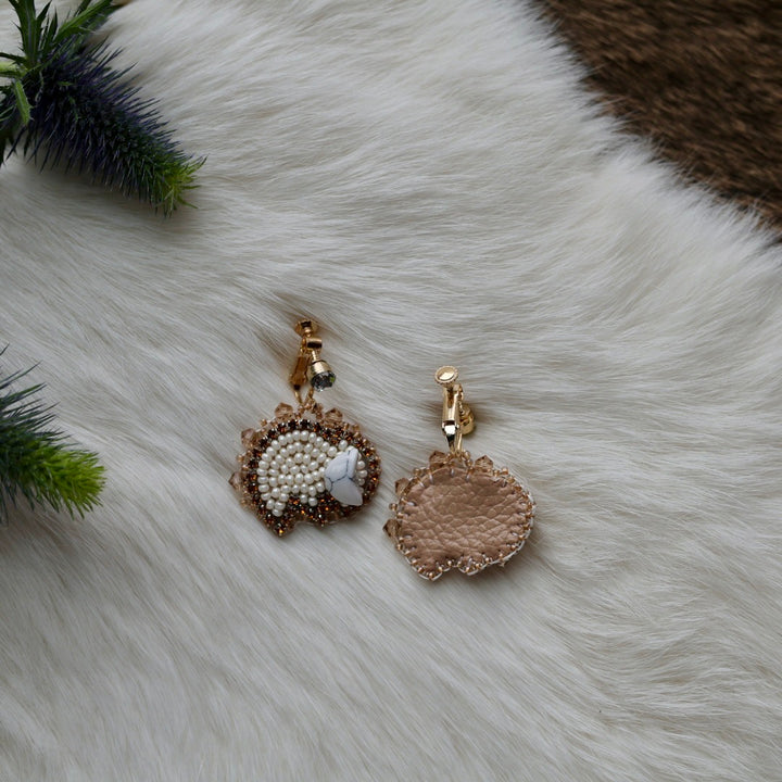 Mercedes G. Mini Bison Beaded Clip-On Earrings