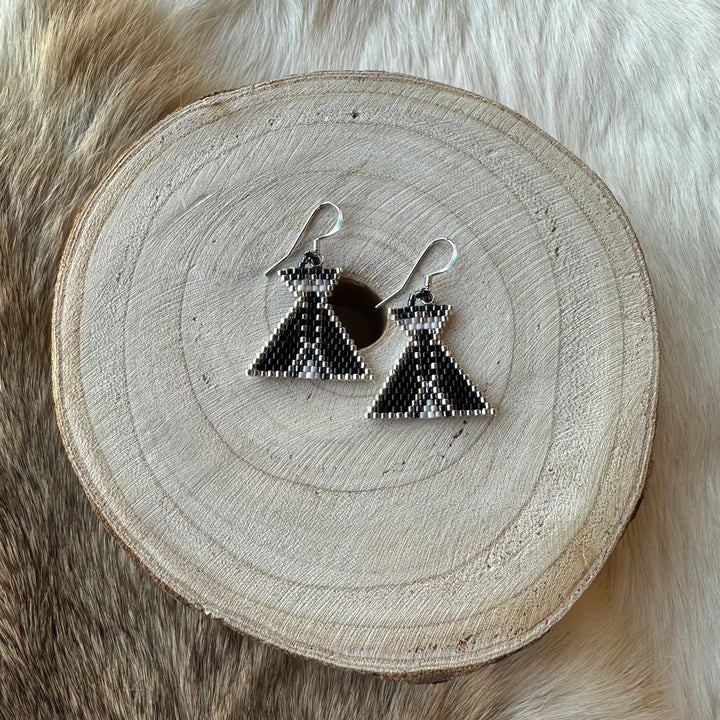 Dorothy B. Medium Peyote Earrings