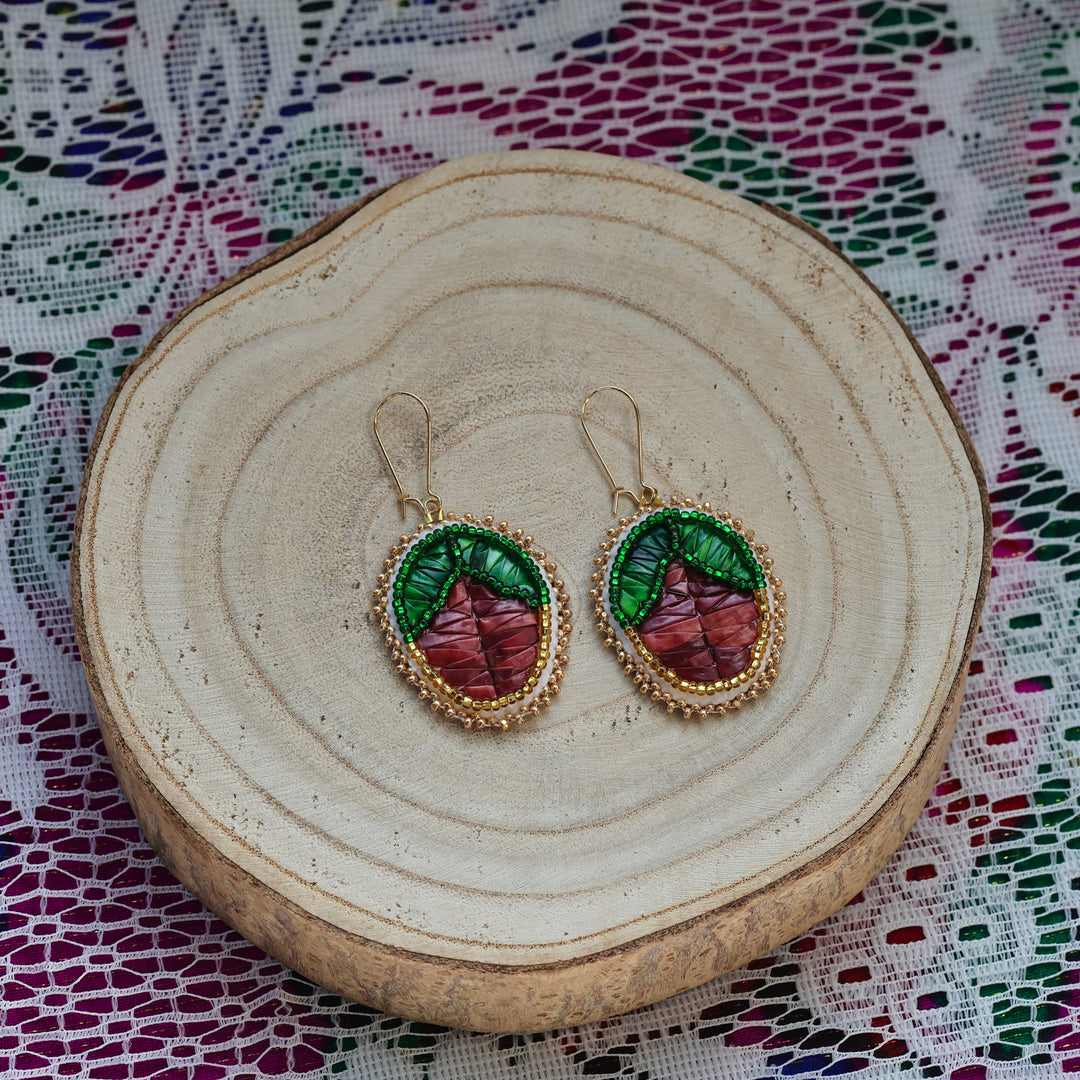 Feline Fancy Eh Strawberry Quill Earrings