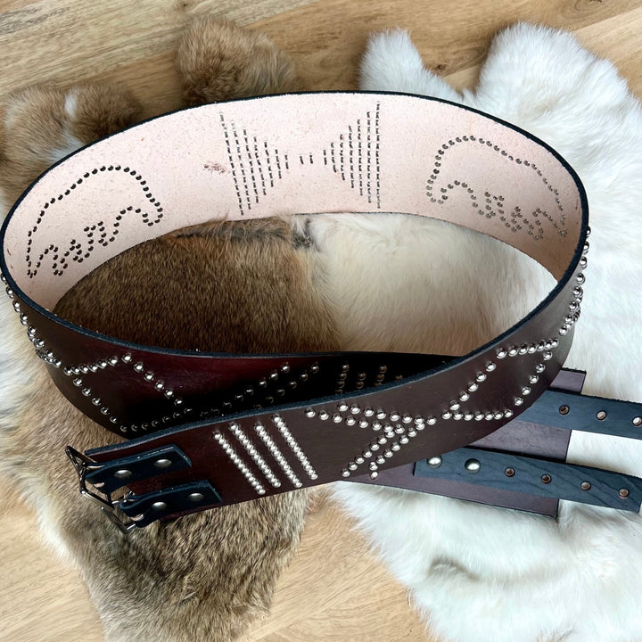 Iskotew Pahkekin 50" Dark Brown Leather Belt