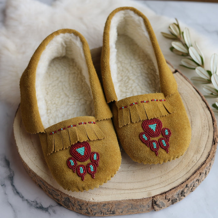 T.Sullivan Men's 9 Red Wolf Paw Moccasin