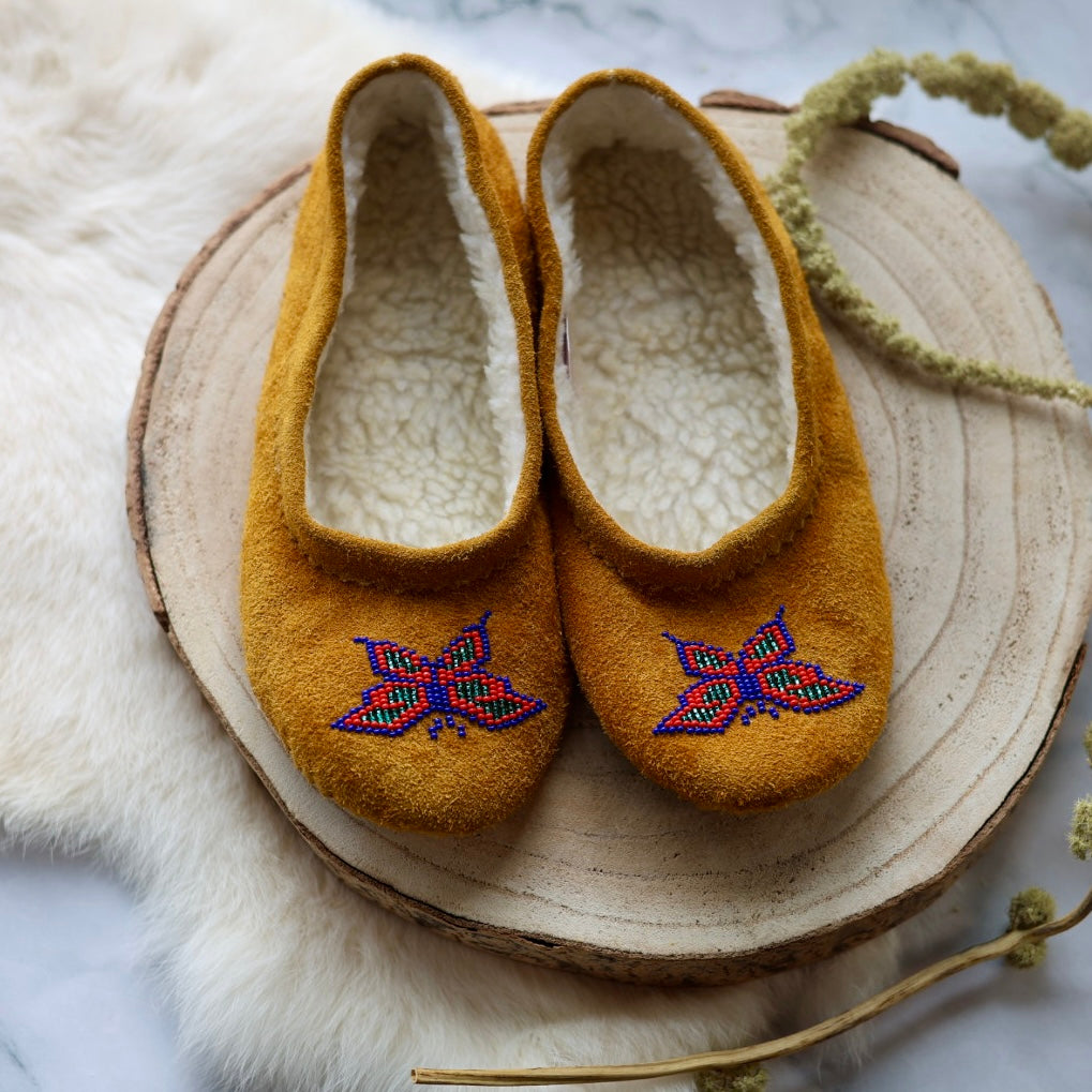 T.Sullivan Size 8 Women Butterfly Ballerina Slippers